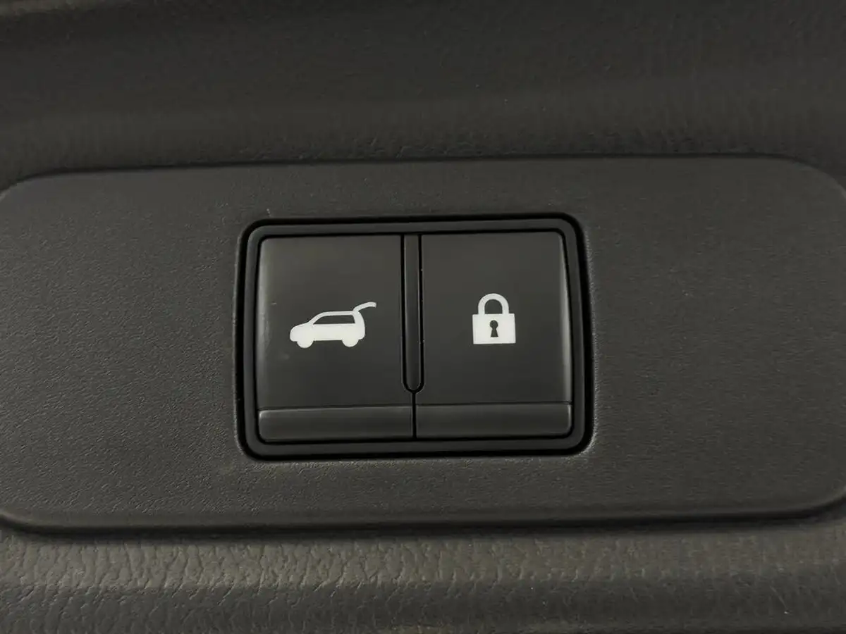 2024-nissan-qashqai-15-tekna-big-11