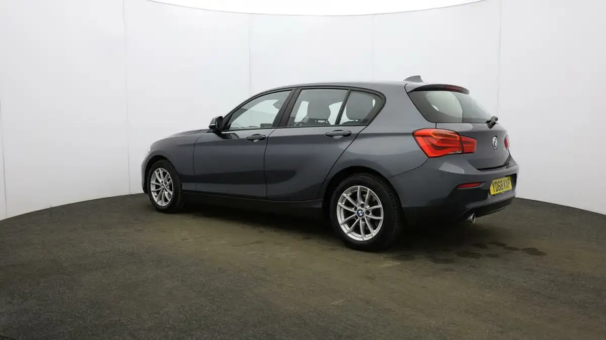 2018-bmw-1-series-15td-116d-se-business-5d-auto-big-56