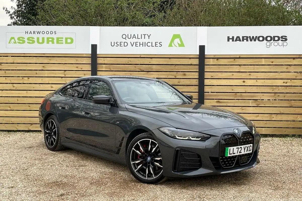 2022-bmw-i4-e-m50-big-0