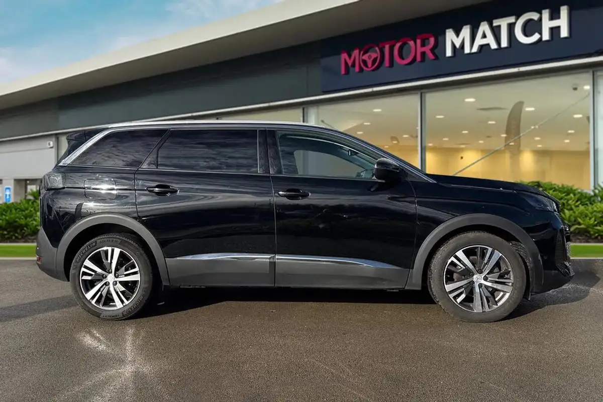 2021-peugeot-5008-suv-15-bluehdi-allure-premium-eat8-big-2