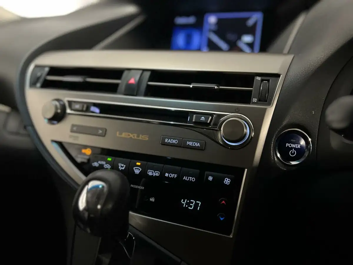 2015-lexus-rx-450h-35-advance-pan-big-14