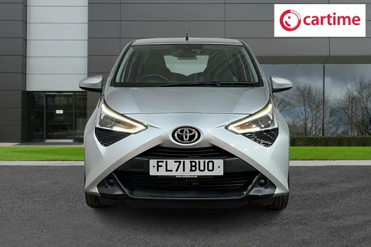 2021-toyota-aygo-10-vvt-i-x-play-tss-big-3
