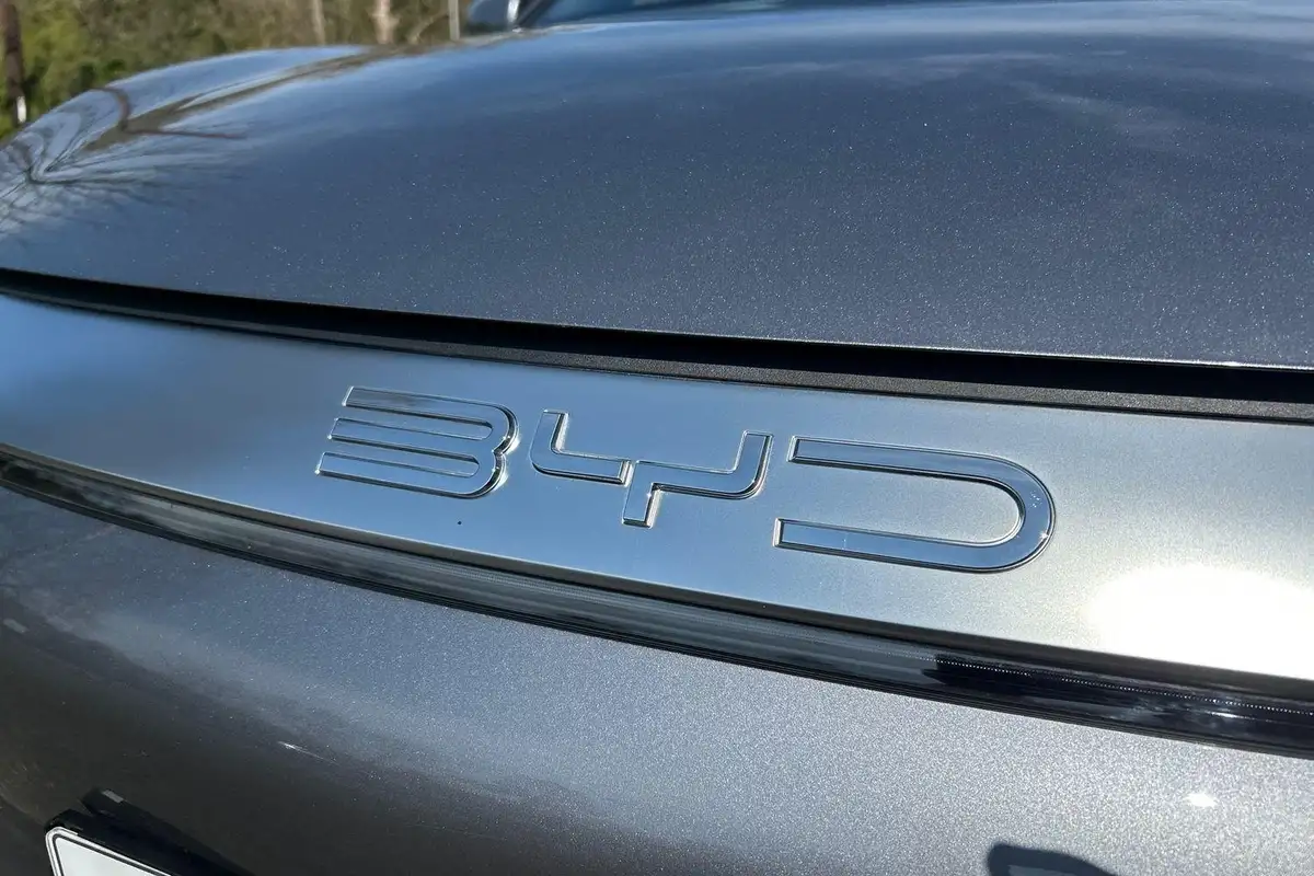 2024-byd-atto-3-e-design-big-27
