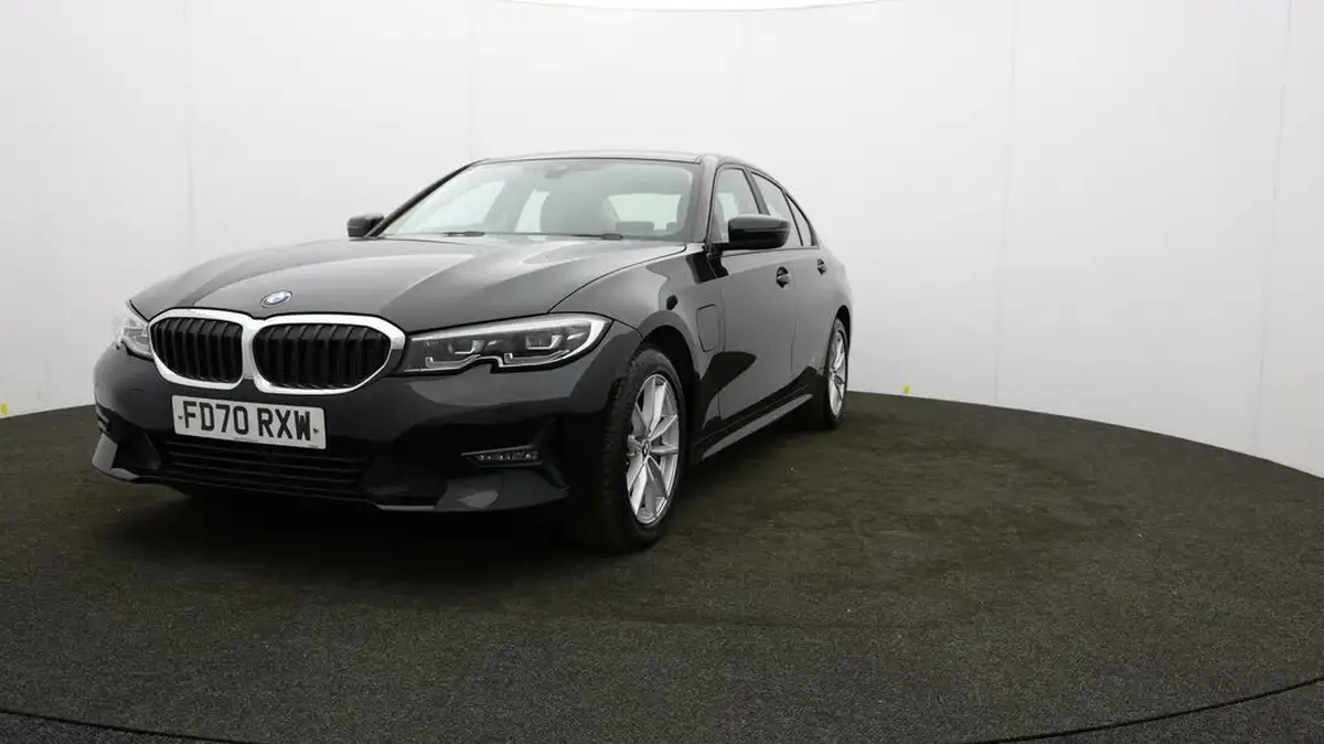 2020-bmw-3-series-20-330e-se-pro-saloon-4d-big-49