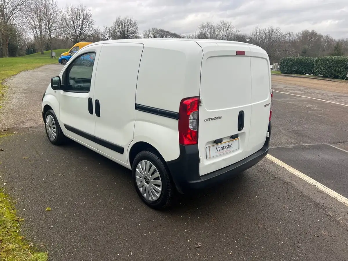 2017-citroen-nemo-13td-lx-panel-big-11