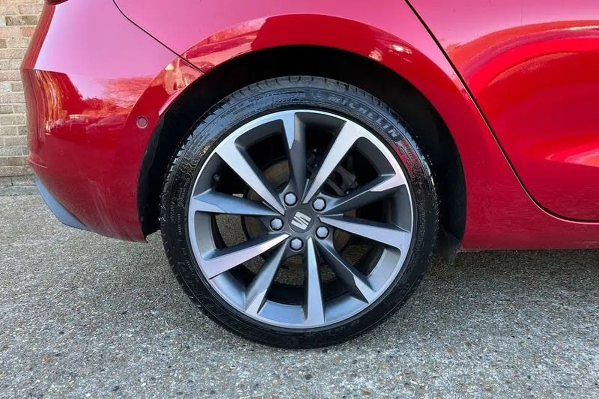 2022-seat-leon-15-tsi-evo-fr-sport-150ps-hatchback-big-7