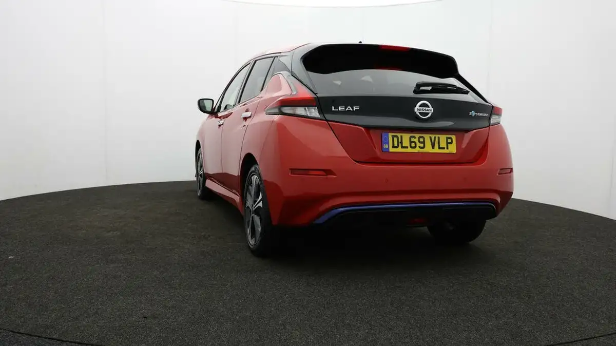 2020-nissan-leaf-e-e-tekna-big-29