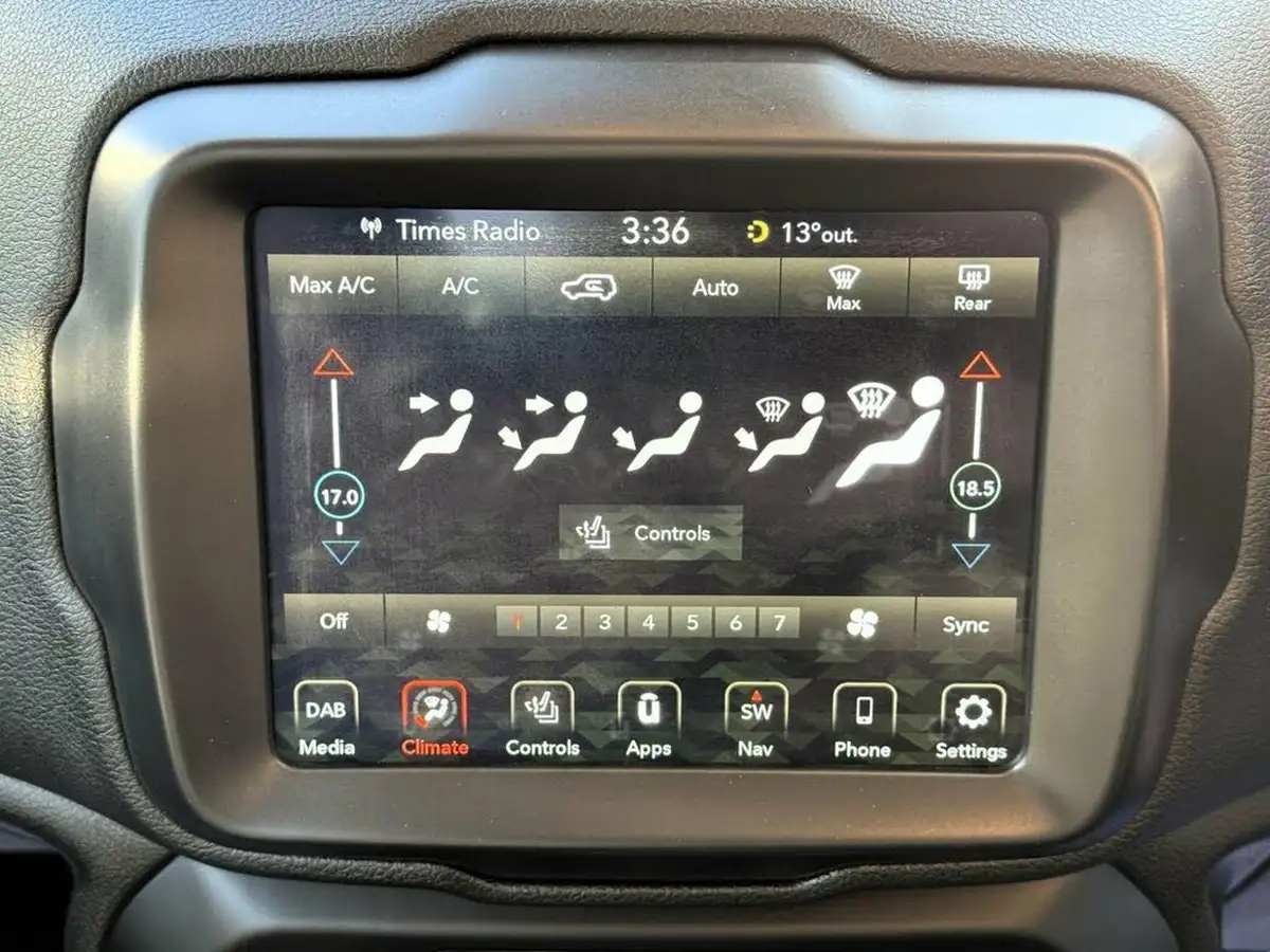 2020-jeep-renegade-16-multijet-ii-limited-big-35