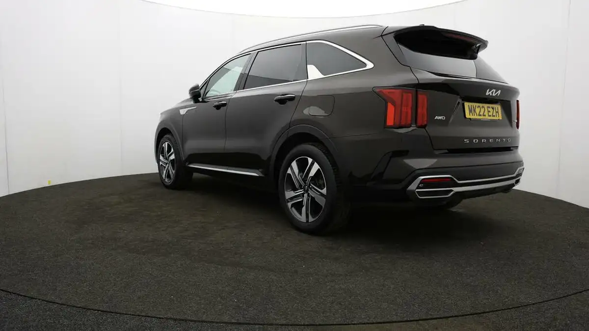 2022-kia-sorento-16-t-gdi-3-226bhp-hev-big-78