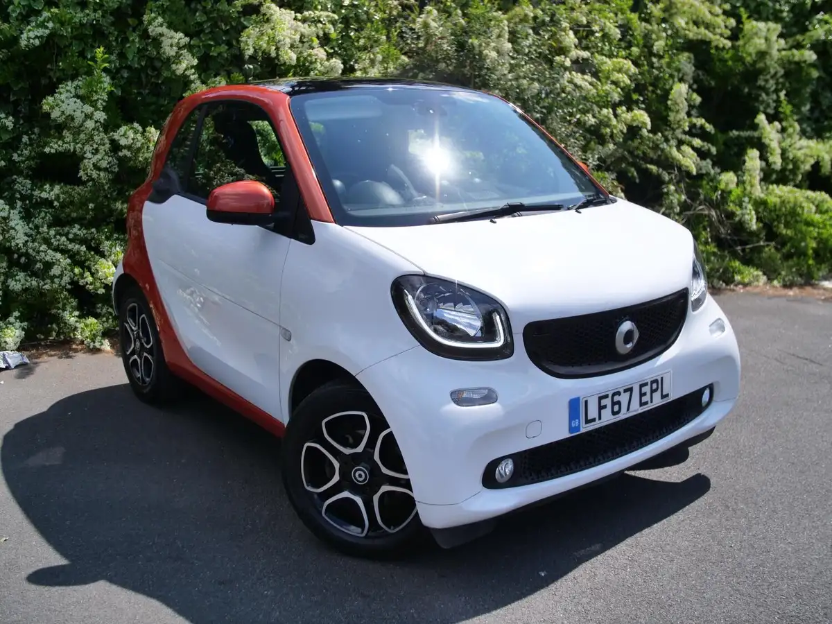 2017-smart-fortwo-09-prime-89bhp-premium-plusss-coupe-twinamic-big-0