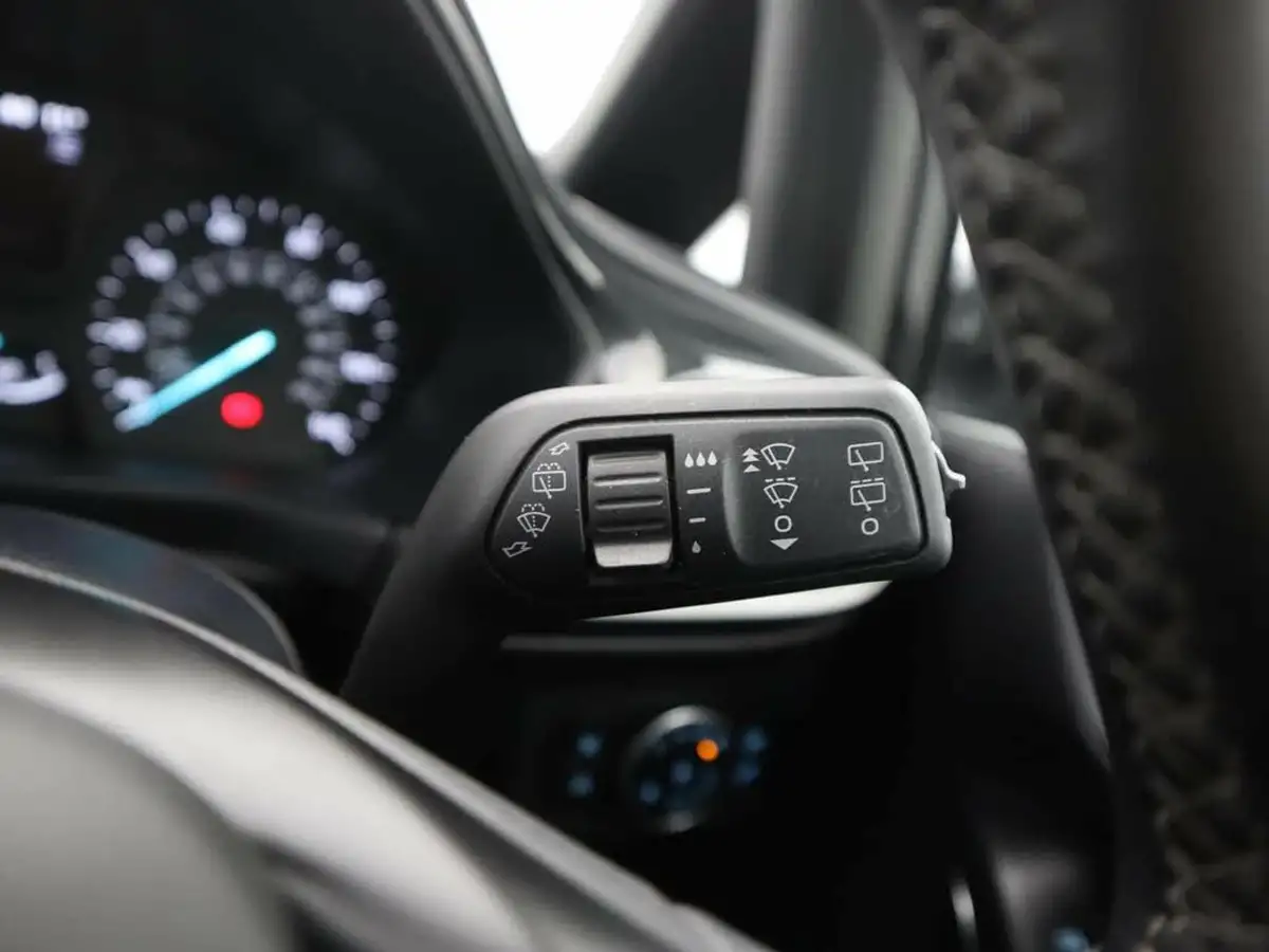 2021-ford-fiesta-10t-active-edition-125ps-hybrid-mhev-big-36