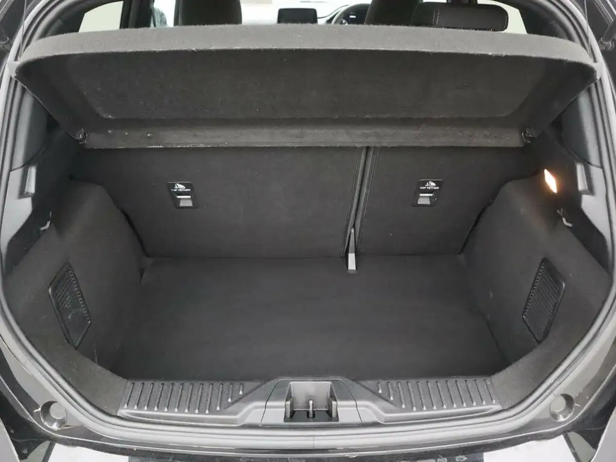 2021-ford-fiesta-10t-active-edition-125ps-hybrid-mhev-big-8