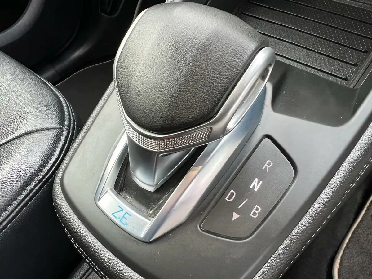 2021-renault-zoe-e-i-gt-line-big-17