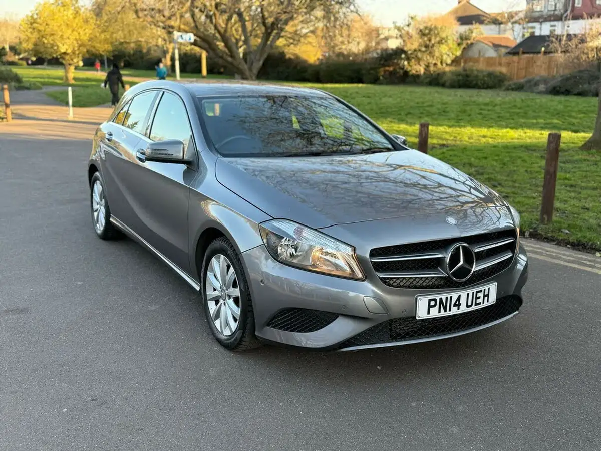 2014-mercedes-benz-a-class-16-a180-se-big-1