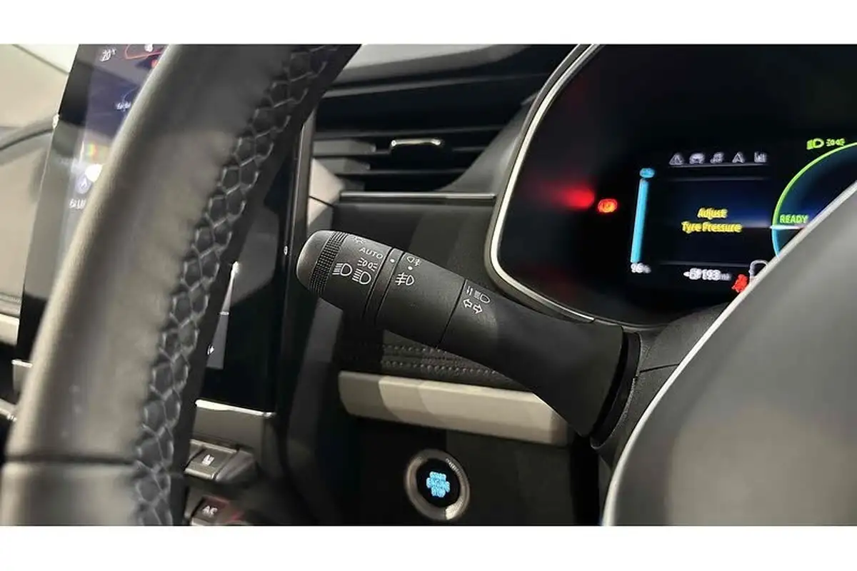 2022-renault-zoe-e-iconic-135ps-r135ze50-boost-charge-big-29