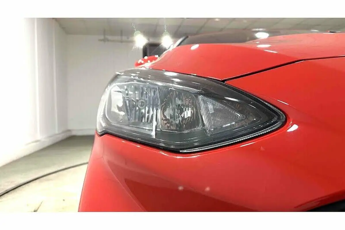 2019-ford-focus-10t-st-line-x-hatchback-big-19