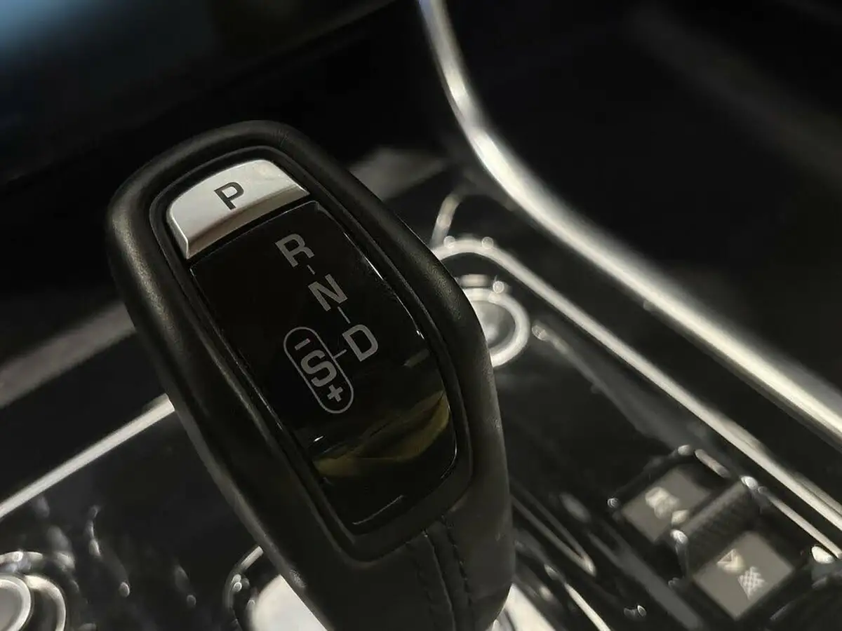 2020-jaguar-xe-20d-r-dynamic-s-big-20