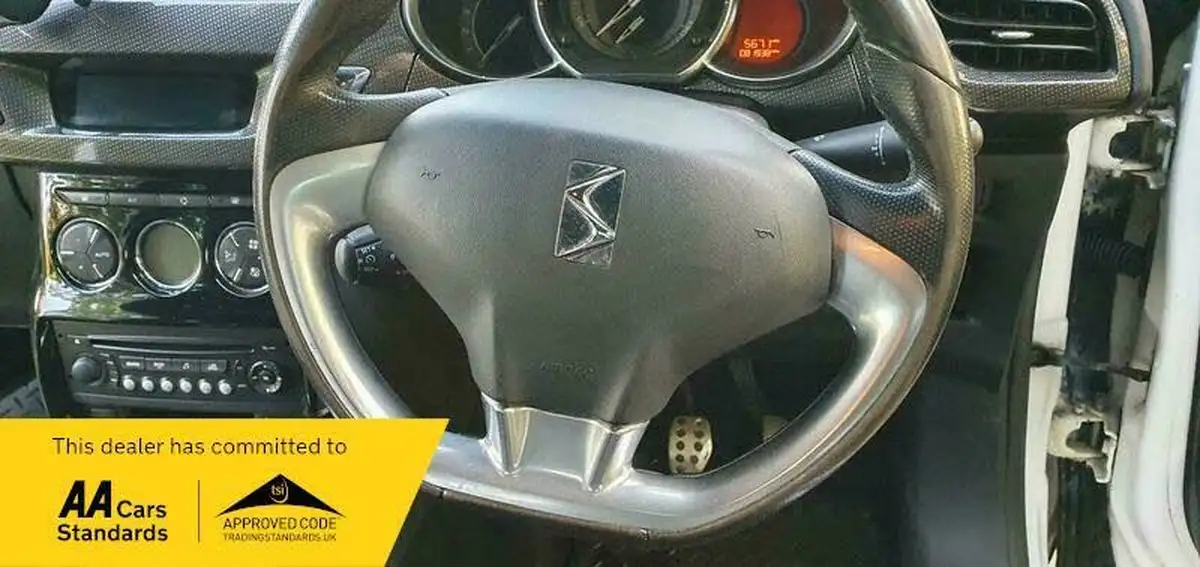 2011-citroen-ds3-16-dsport-150ps-big-38