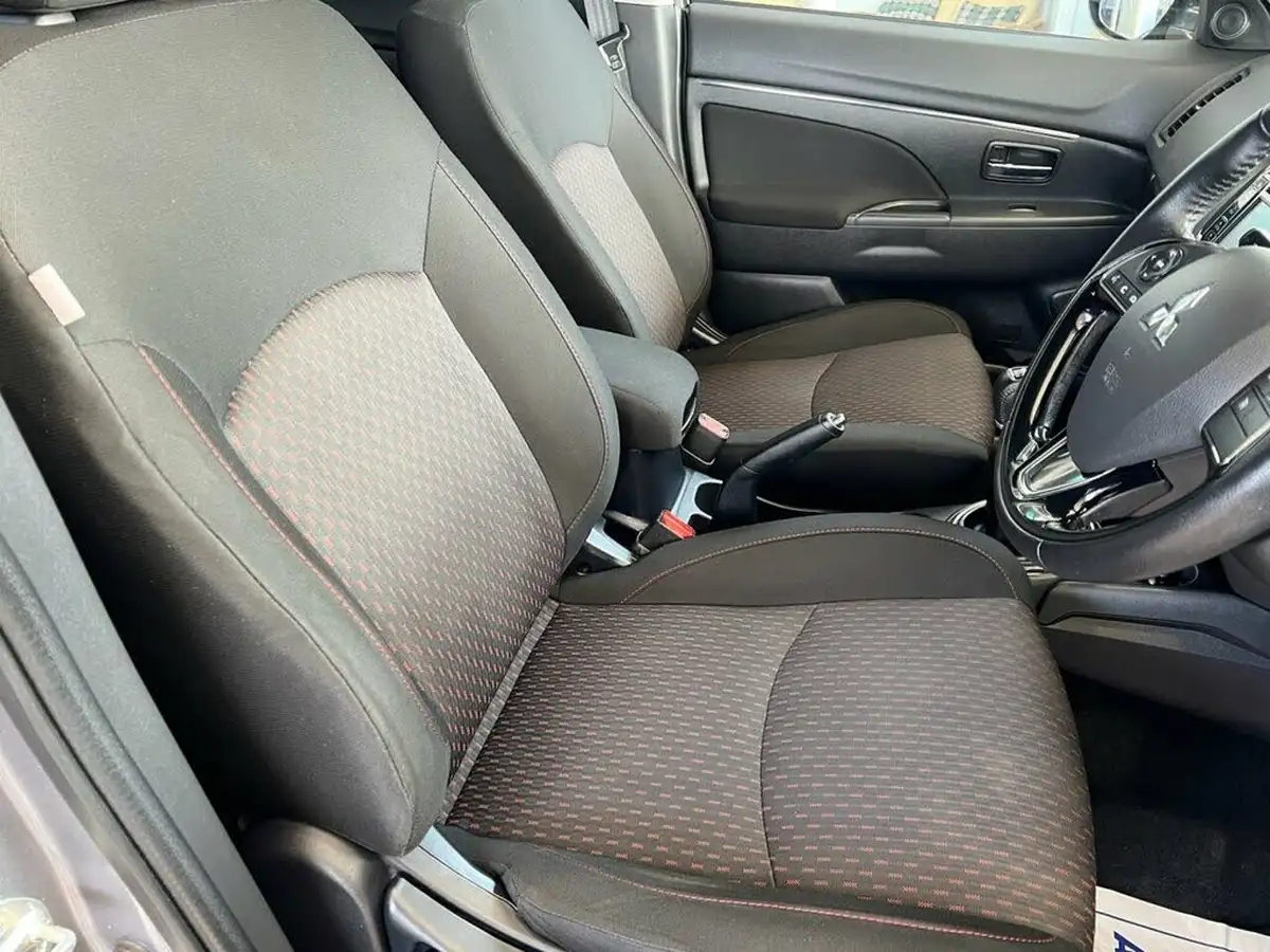 2018-mitsubishi-asx-16d-3-big-15
