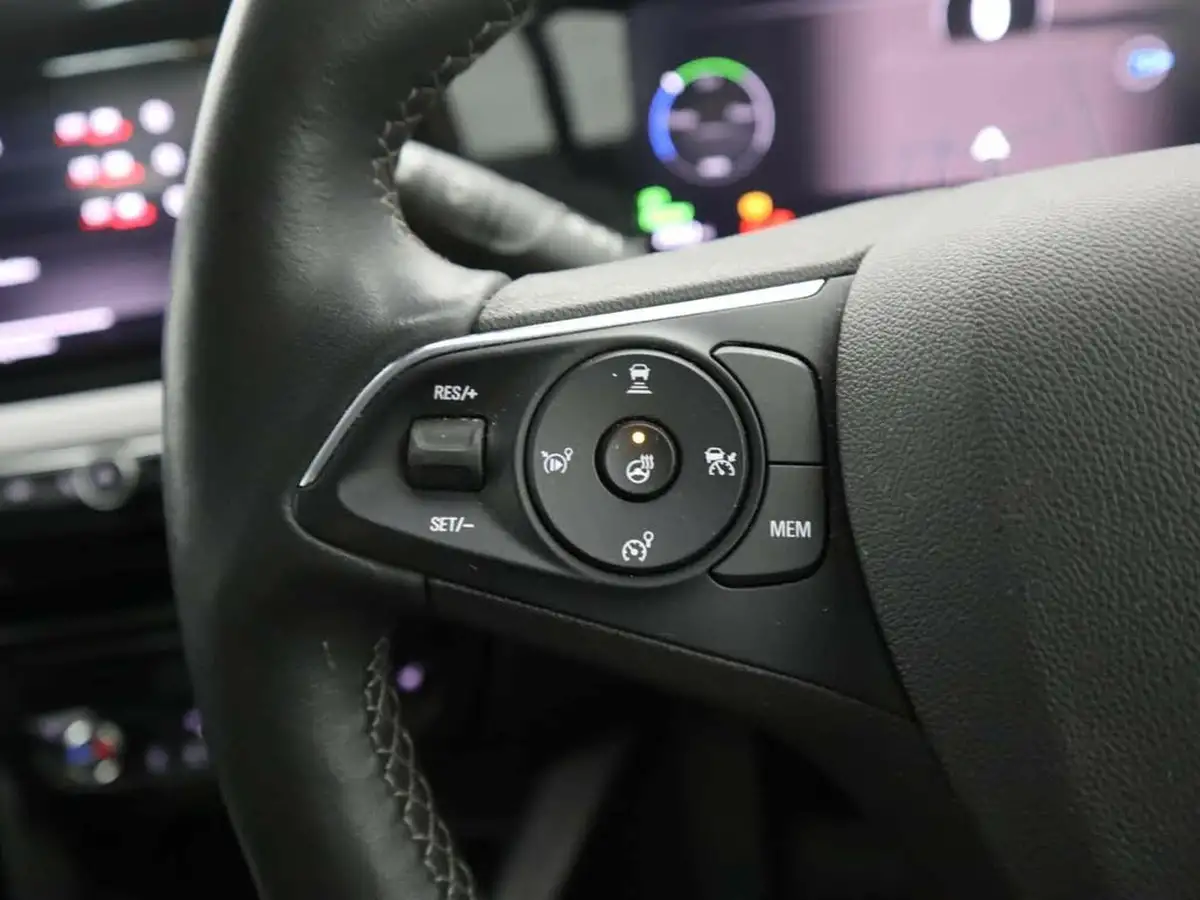2022-vauxhall-mokka-e-elite-premium-big-34