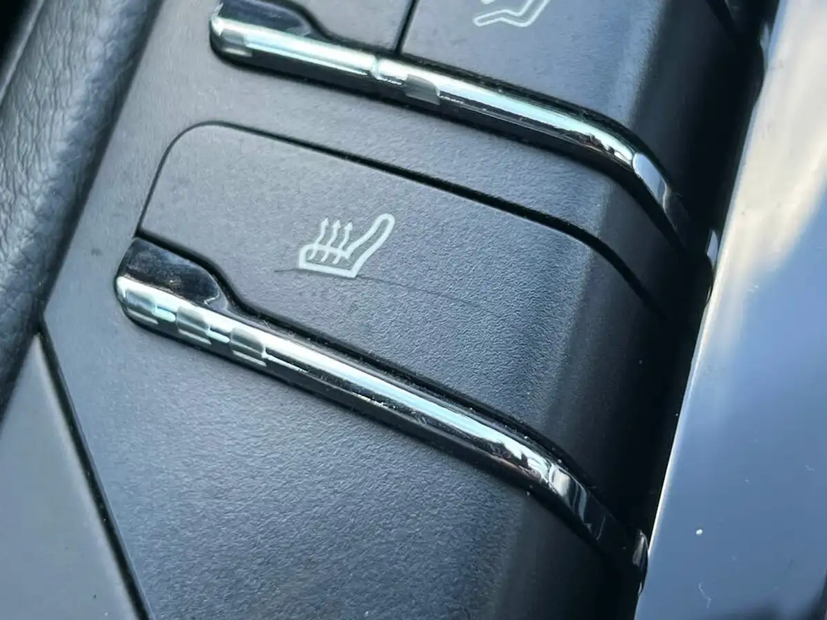 2013-porsche-cayenne-30td-big-43
