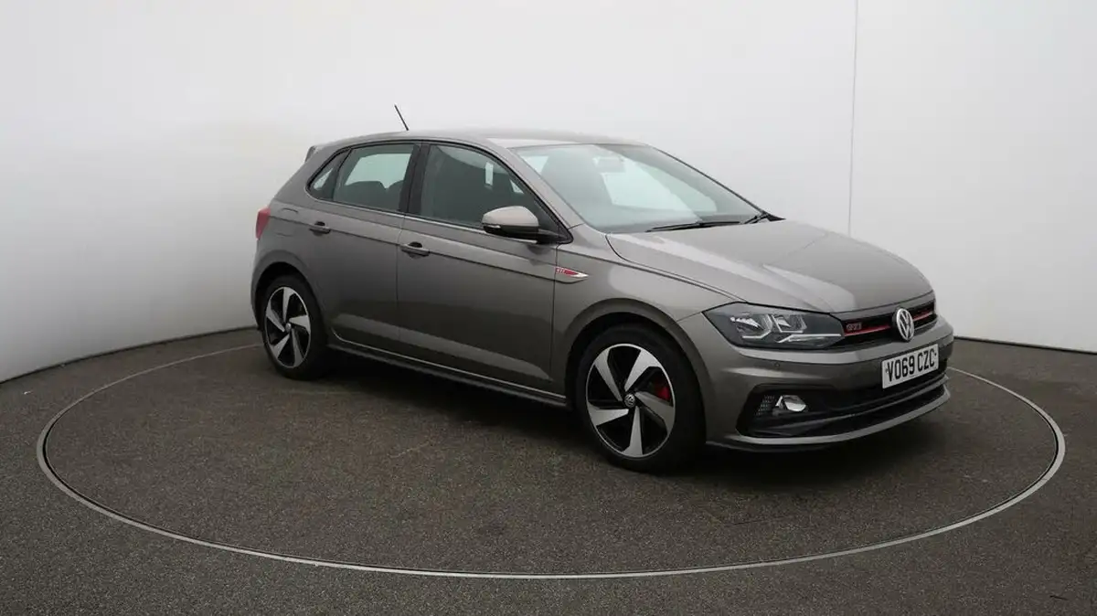 2019-volkswagen-polo-20-tsi-gti-big-43