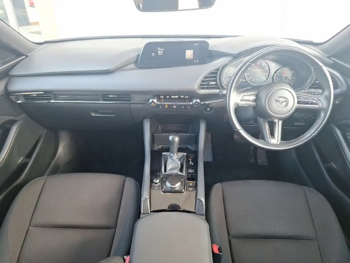 2022-mazda-mazda3-20-se-l-lux-122ps-hatchback-5d-auto-big-2