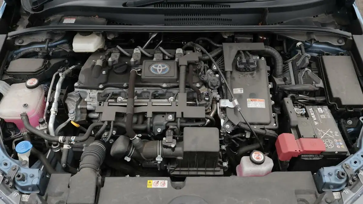 2022-toyota-corolla-18-vvt-i-icon-120bhp-trk-hatchback-5d-big-19