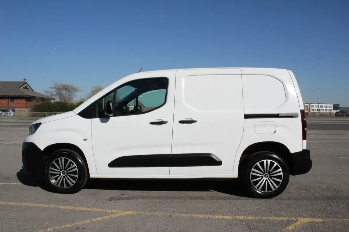 2021-peugeot-partner-15-bluehdi-1000-professional-premium-100pseu6d-big-13
