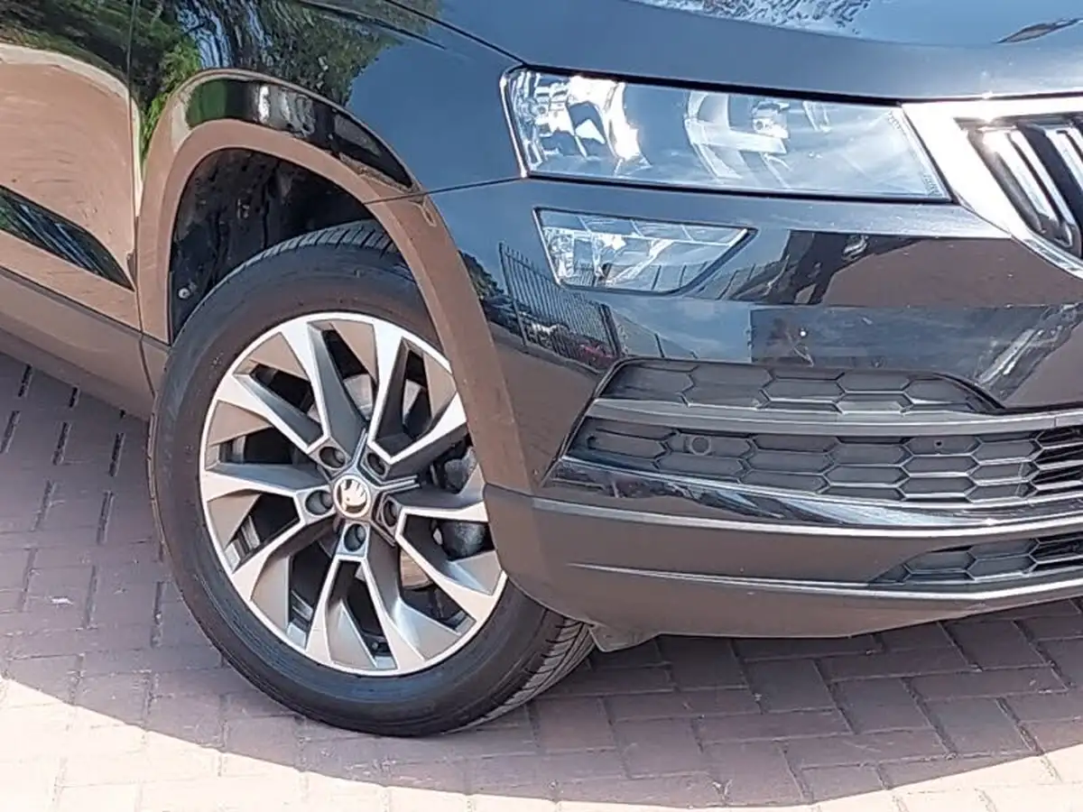 2022-skoda-karoq-15-tsi-se-drive-big-8