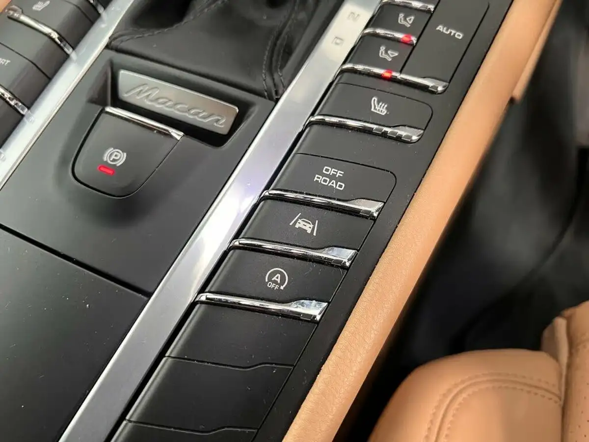 2018-porsche-macan-30-s-big-29