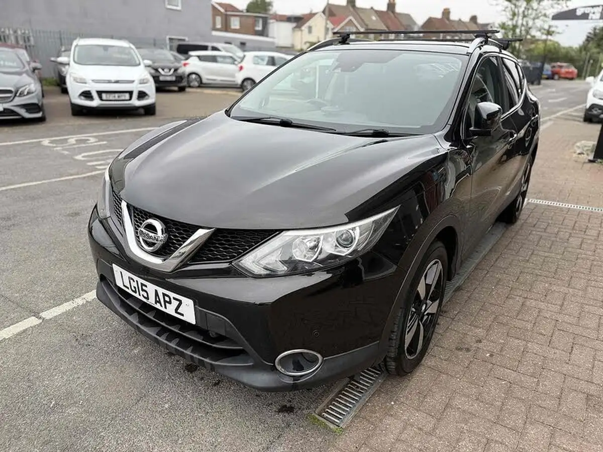 2015-nissan-qashqai-12-n-tec-xtronic-cvt-big-2