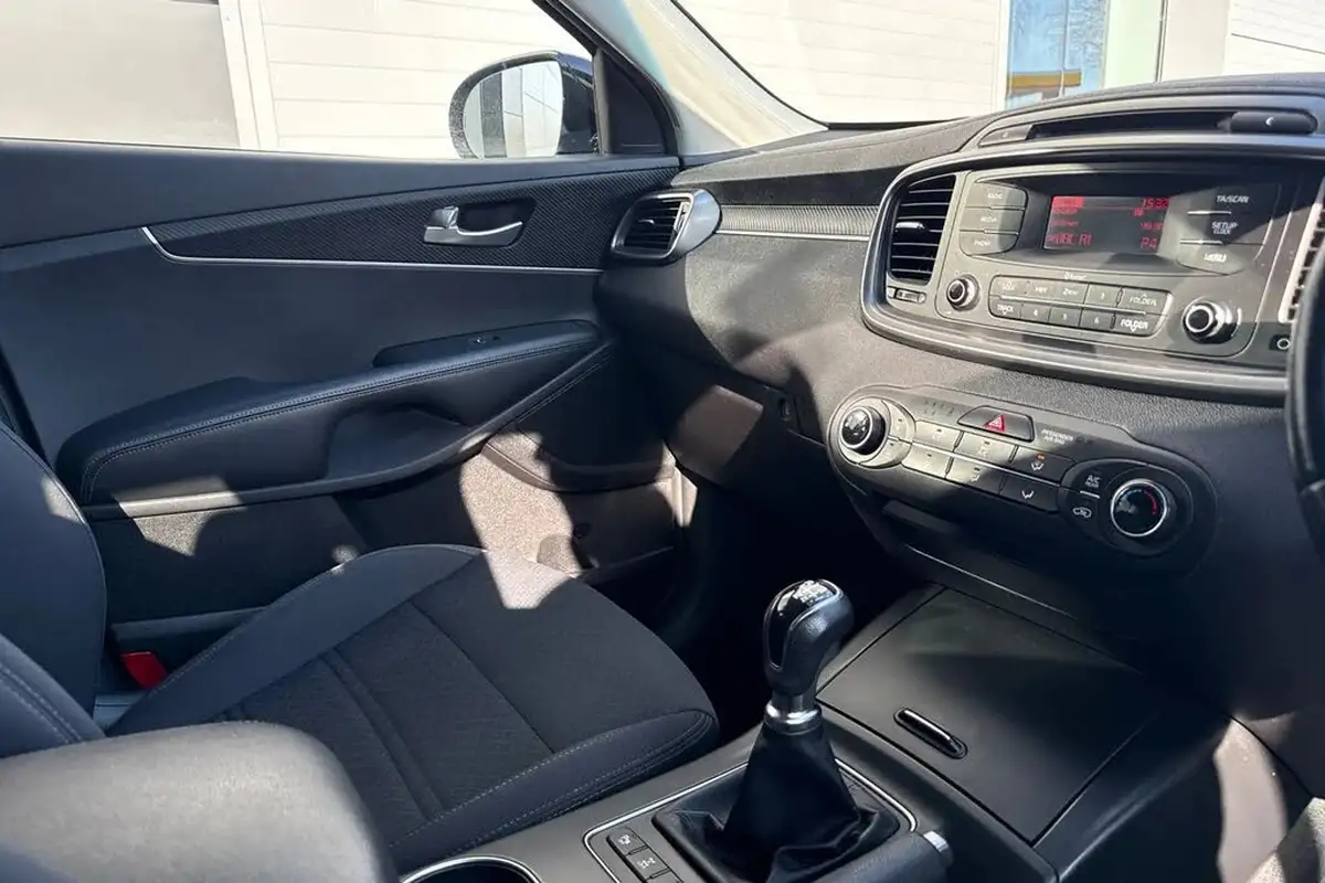2016-kia-sorento-22-crdi-kx-1-big-57