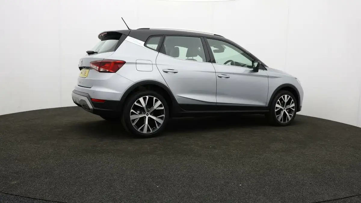 2023-seat-arona-10-tsi-xperience-lux-110ps-big-31