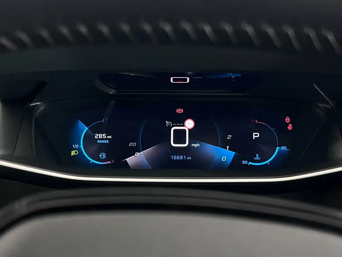 2022-peugeot-2008-suv-12-puretech-allure-premium-130bhp-eat8-big-23