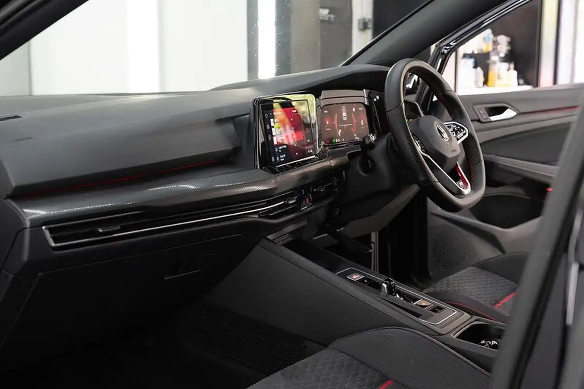 2021-volkswagen-golf-20-tsi-gti-clubsport-big-9