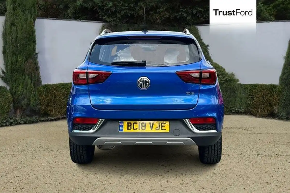 2018-mg-zs-suv-15-vti-tech-exclusive-big-6