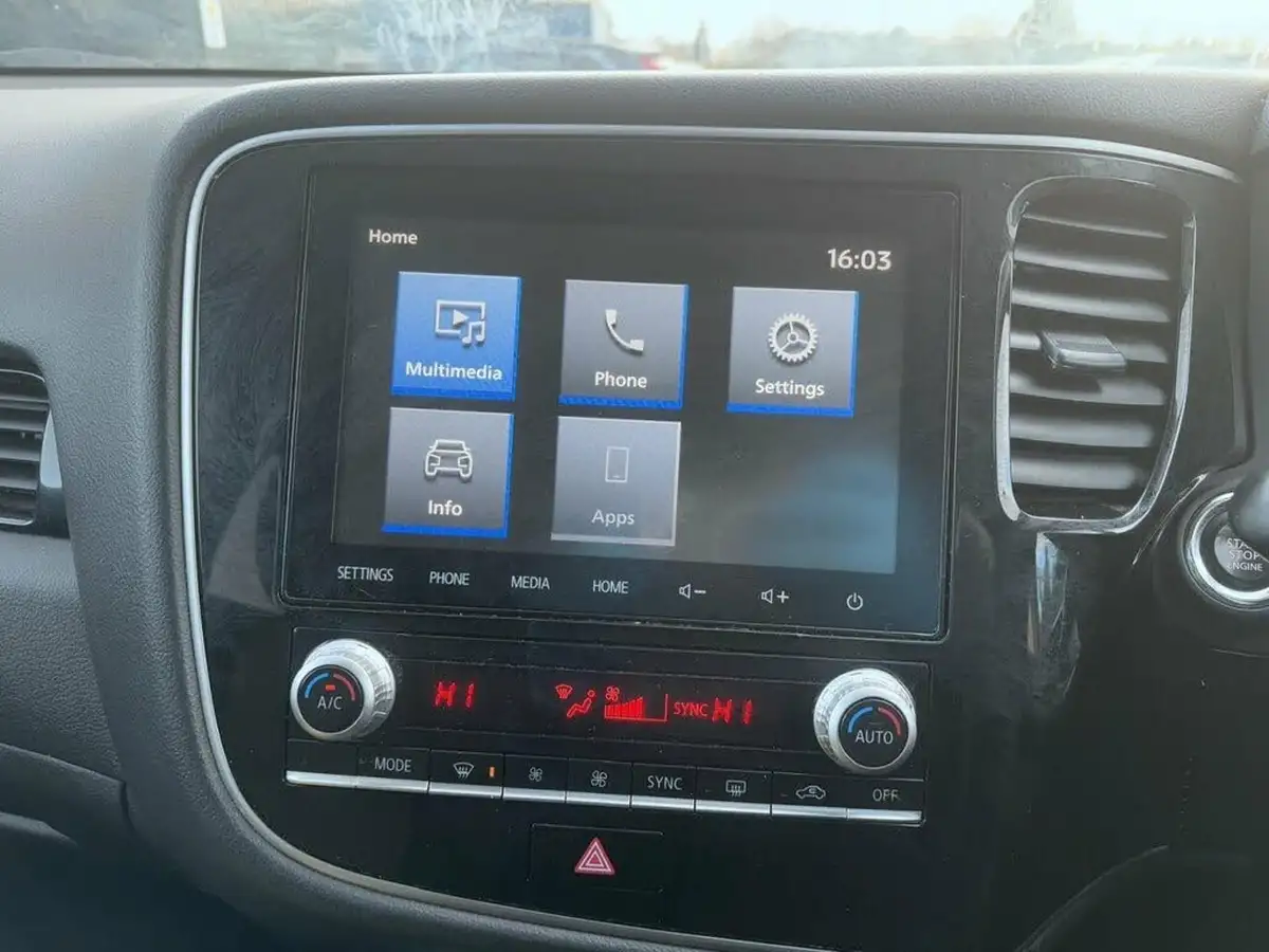 2021-mitsubishi-outlander-20-design-big-32