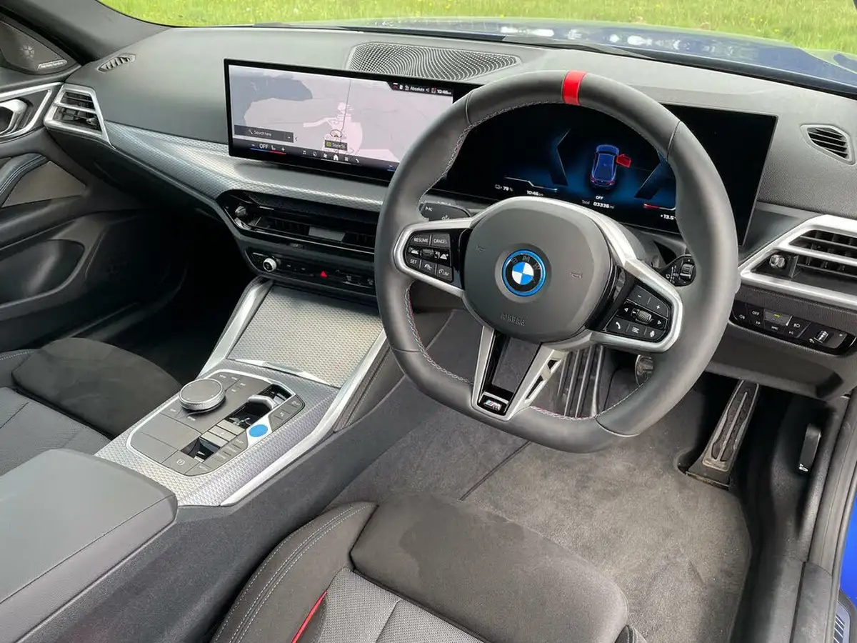 2024-bmw-i4-e-m50-big-37