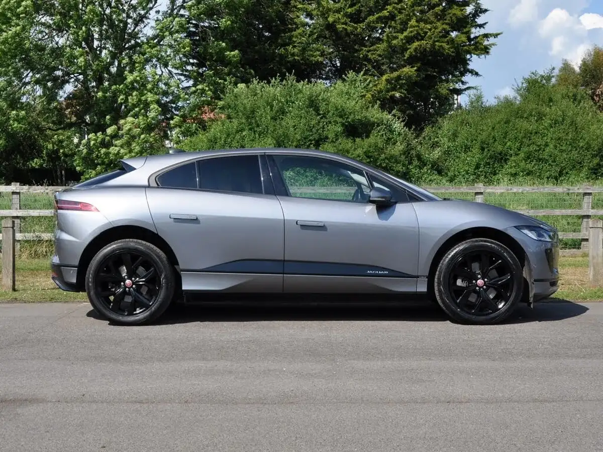 2021-jaguar-i-pace-ev400-hse-big-14