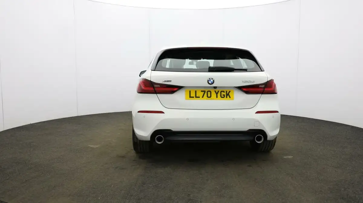 2021-bmw-1-series-20td-120d-xdrive-sport-lcp-big-5