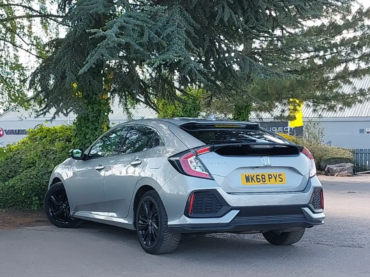 2018-honda-civic-16-i-dtec-sr-hatchback-5d-big-1