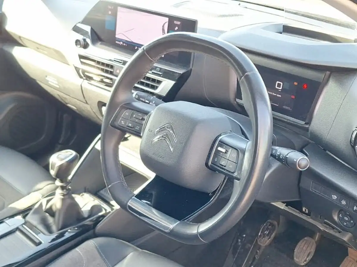 2022-citroen-c4-12-puretech-shine-130ps-big-12