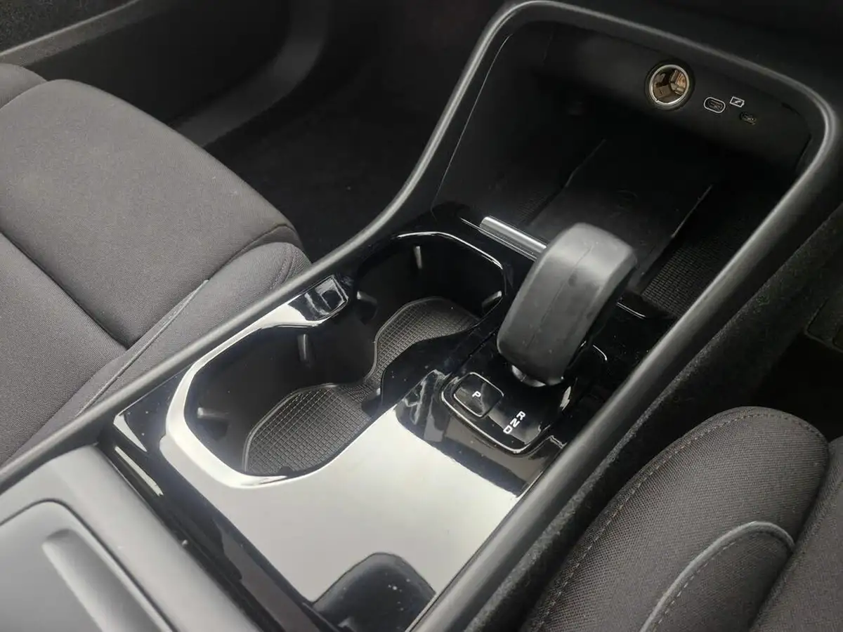 2023-volvo-c40-e-recharge-core-228bhp-big-29