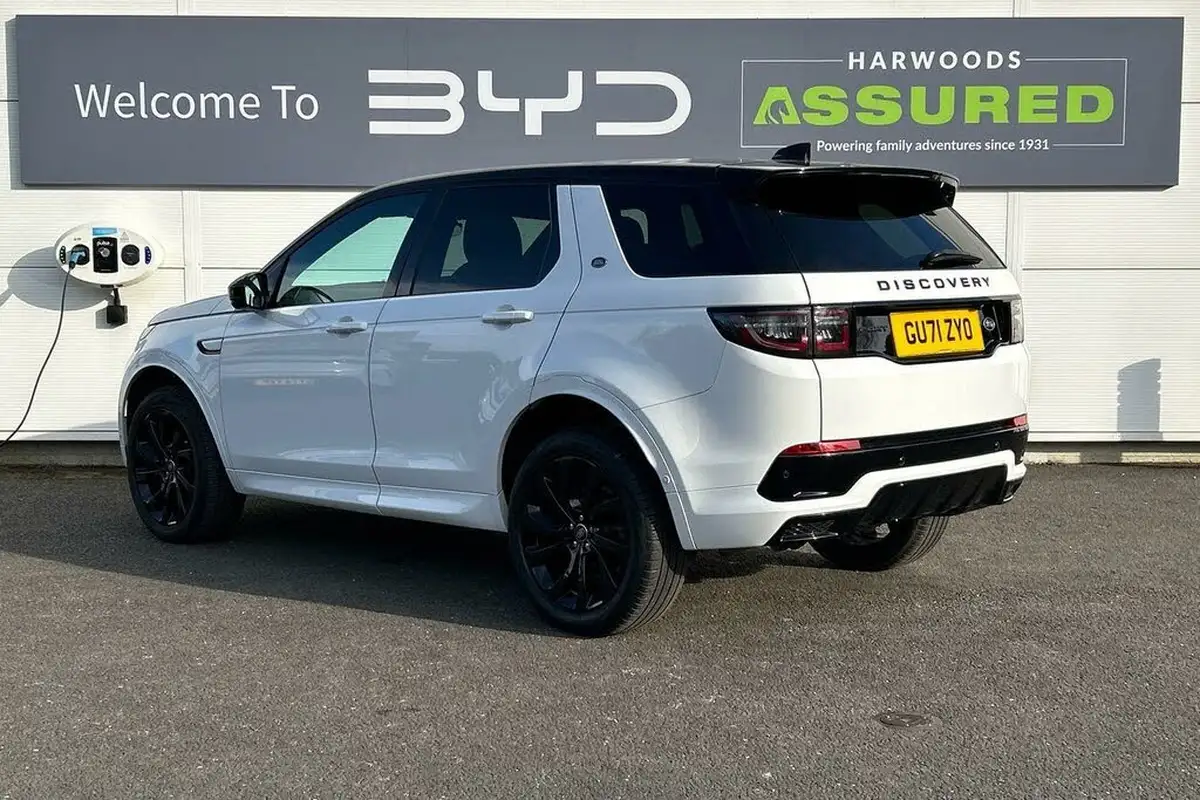 2021-land-rover-discovery-sport-20-d200-r-dynamic-hse-big-10