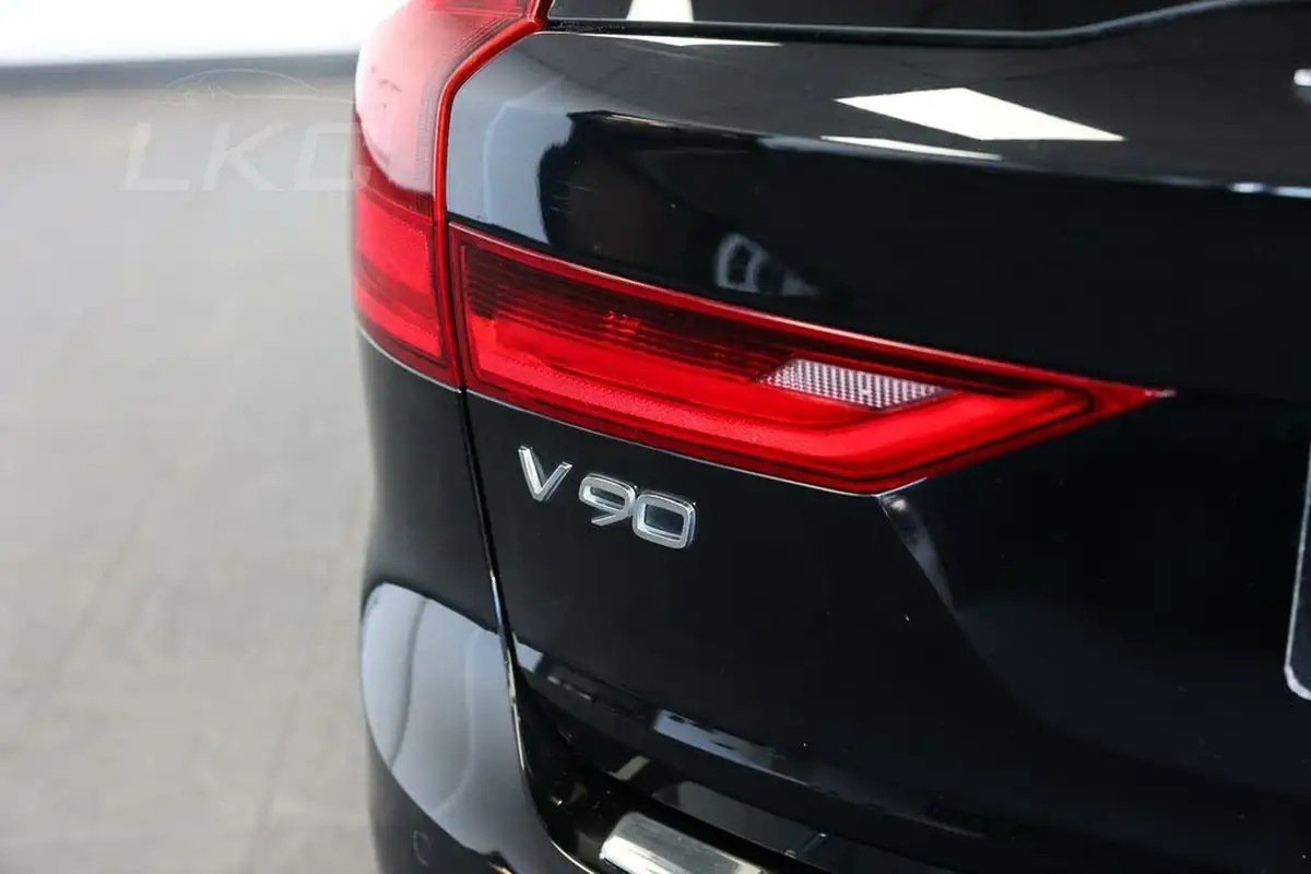 2018-volvo-v90-20td-d5-inscription-4x4-big-12