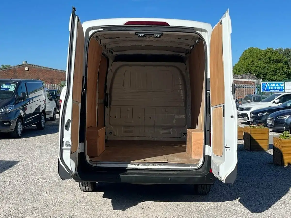 2023-maxus-deliver-9-big-6