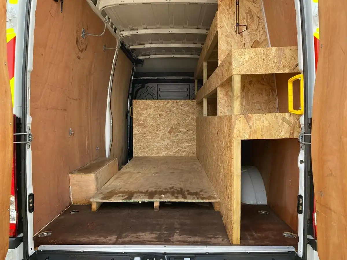 2023-iveco-daily-s-class-23td-35s14v-business-3520mm-h2-136pseu6dt-big-11