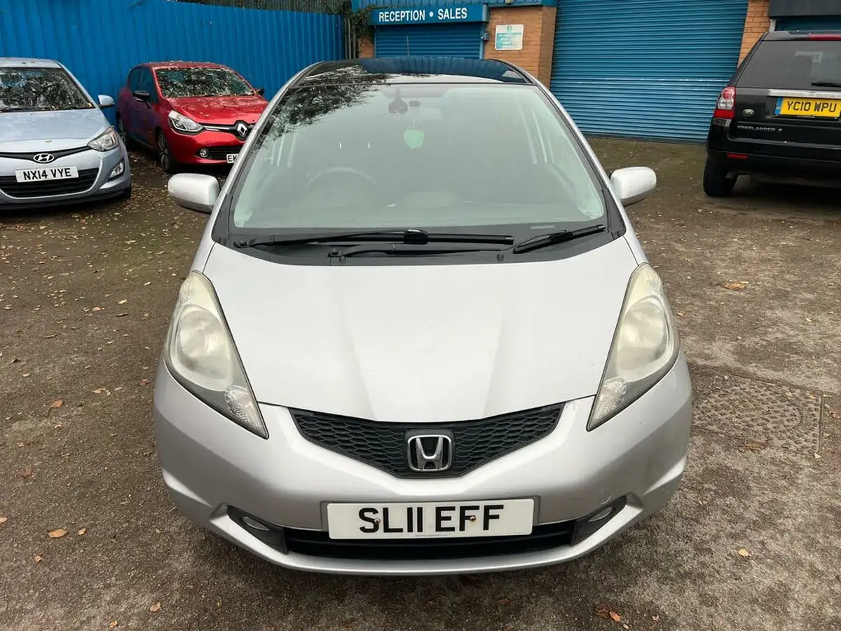 2011-honda-jazz-14-ex-big-7