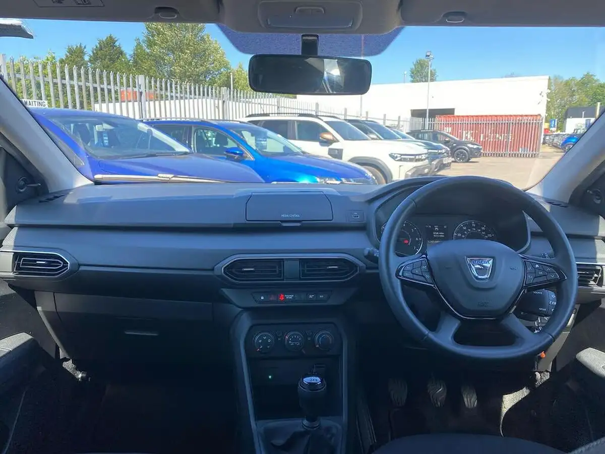 2022-dacia-jogger-10-tce-essential-big-7